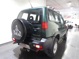 Nissan Terrano II DAKAR