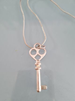 Colgante llave plateado - Cadena fina
