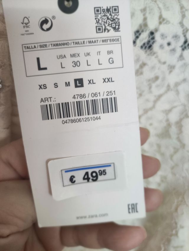 Vestido beige Zara efecto encaje