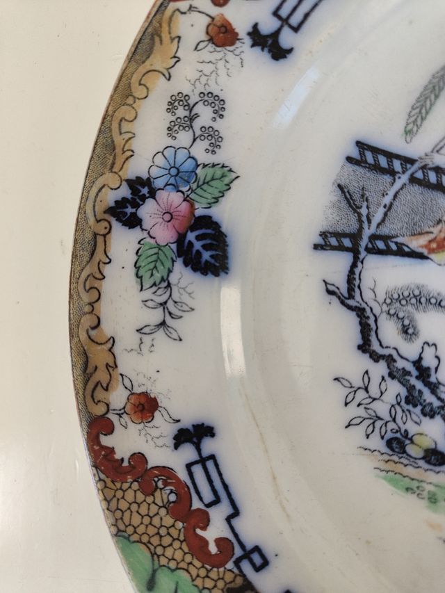 Plato antiguo Timor Luneville