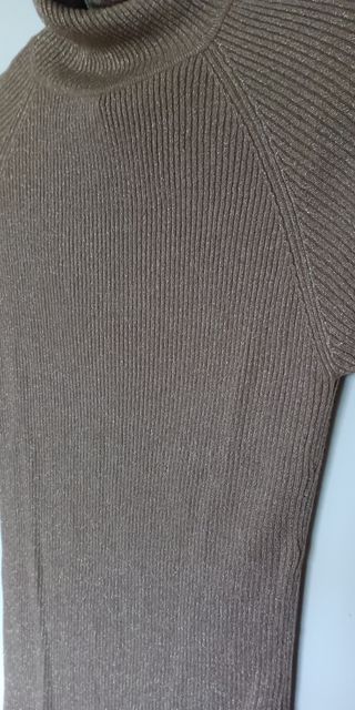 Jersey dorado Mango cuello alto