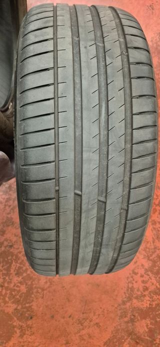 Michelin Pilot Sport 4 SUV - 245/50 R19 105w