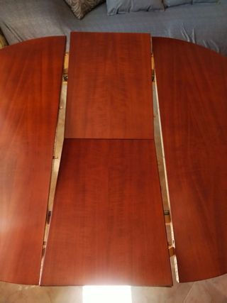 Mesa de comedor redonda extensible 