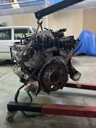 Motor Toyota 1UZ-FE V8 Gasolina, 4 litros 