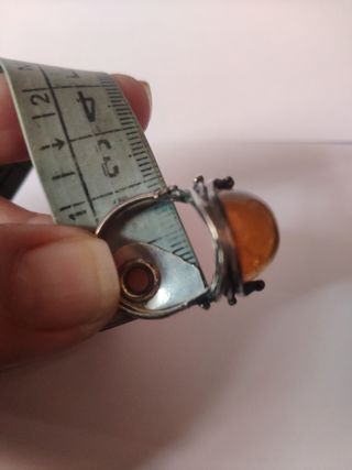 Anello in argento con ambra