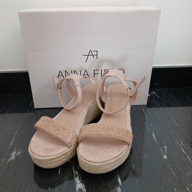 Sandalias cuña Anna Field rosa nº38.