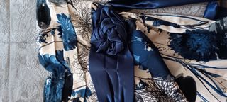 Vestido estampado azul y beige