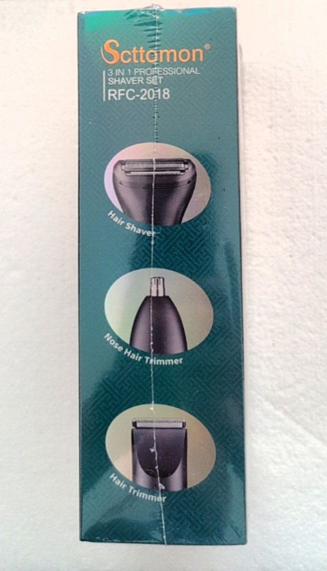 Nuovissimo. Kit barba 3 in 1 uomini