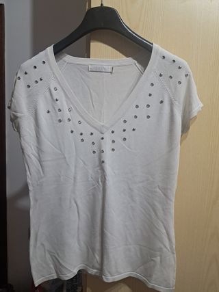 Maglietta mezza manica con borchie