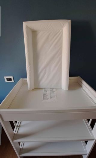 Fasciatoio IKEA come nuovo, completo di accessori