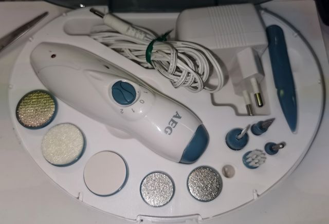 SET MANICURE AEG  - PEDICURE MPS 4920