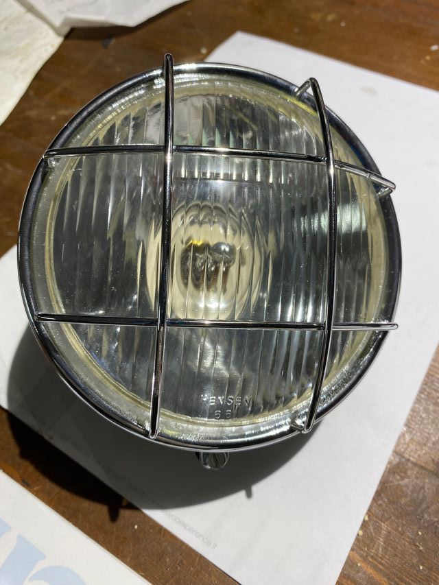 Fari Hensev per Ossa