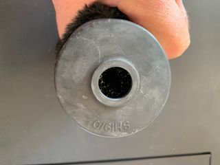 Microfono shotgun con antivento