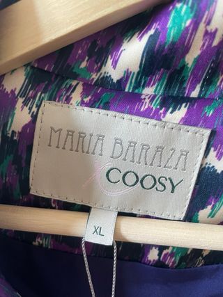 Traje de blazer y falda estampado de Coosy by María Baraza