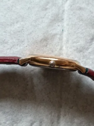 Reloj Lotus pequeño vintage.