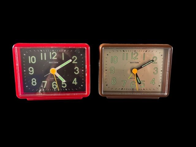 Coppia Rhythm orologi sveglia vintage anni '80  Mod. 4RA749 Japan
