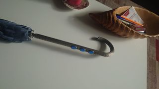 Paraguas antiguo azul y rosa 