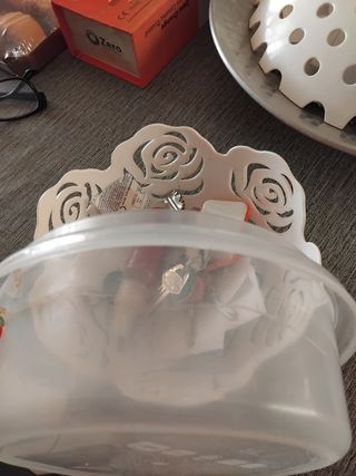 2 Mestoli da cucina + contenitore