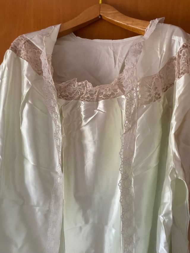 Vestaglia seta beige ricami