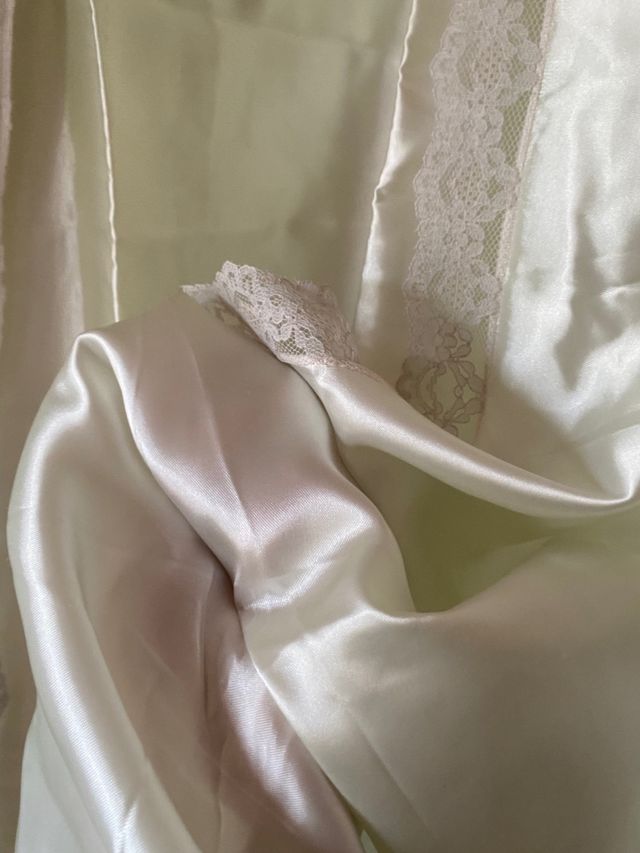 Vestaglia seta beige ricami