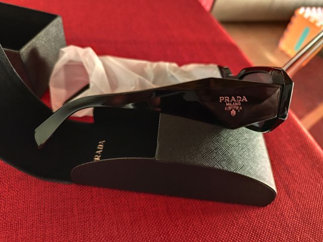 Occhiali da sole Prada neri