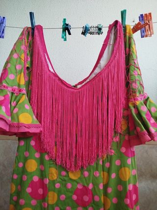 Traje Flamenca lunares verde y rosa
