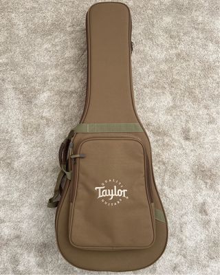 Guitarra Taylor 214ce + Estuche Rígido Oferta