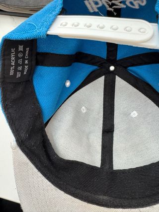 Cappello con visiera scritta Ibiza