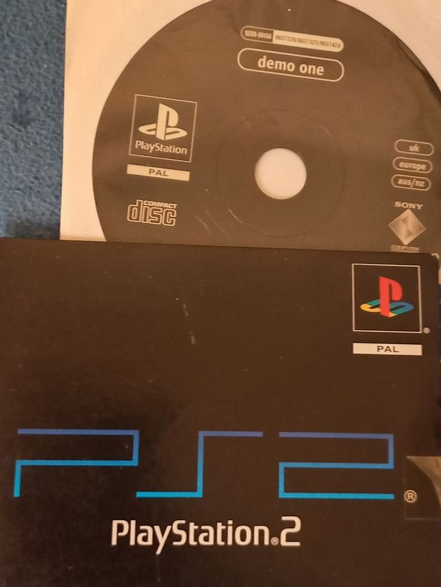 Playstation 2 piu 5 joystick