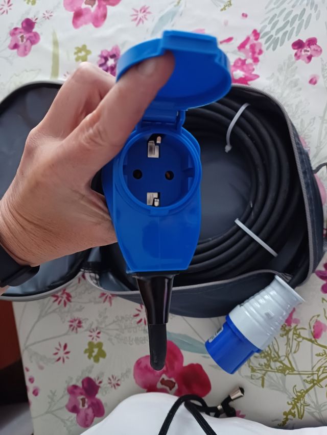 Alargo conexión luz autocaravana