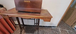 Máquina coser Sigma antigua