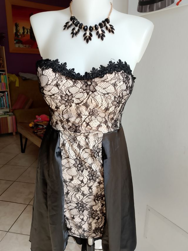 Vestito elegante in pizzo