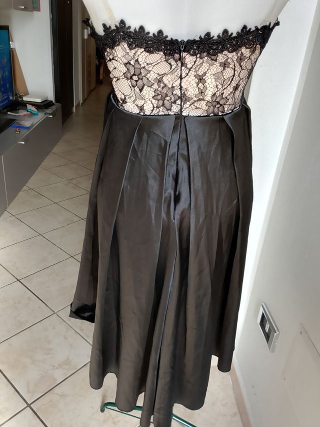 Vestito elegante in pizzo