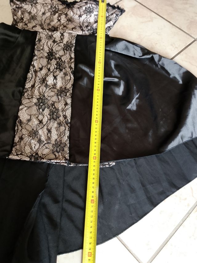 Vestito elegante in pizzo