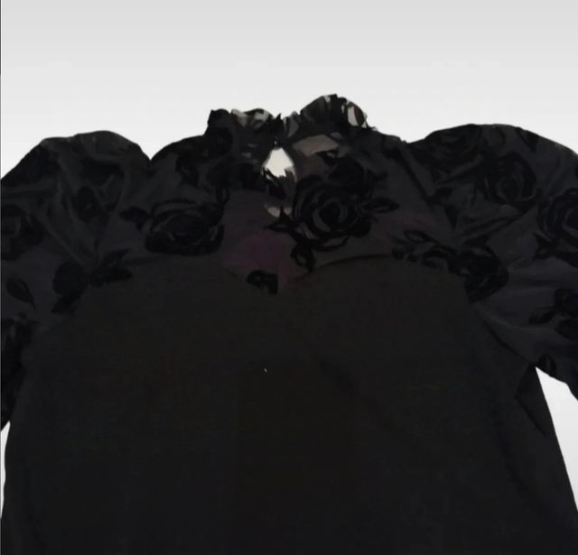 Body nero velluto fiori