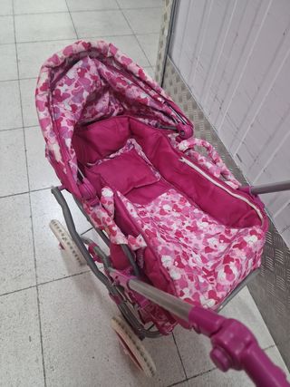 Carrito de muñecas 