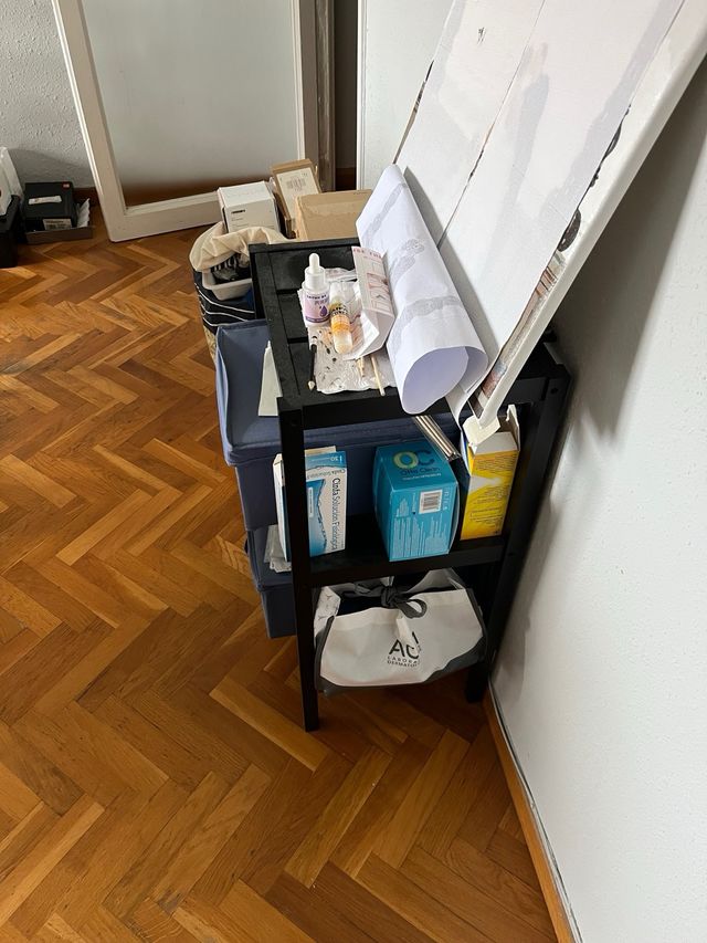 MUDANZA Columna estanteria negra