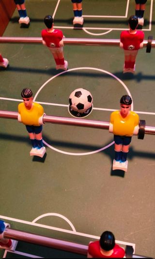 FUTBOLÍN DE MESA.