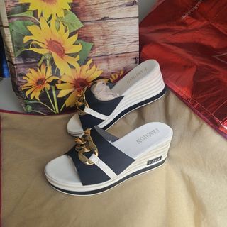 Sandalias cuña Negras ,Frusia, Naranjas ,