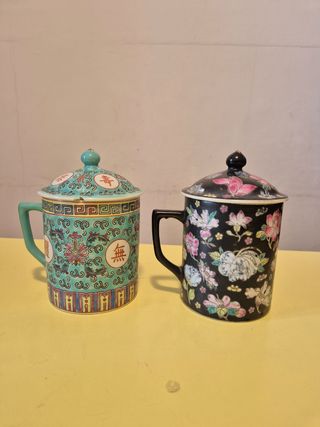 Tazze in porcellana con coperchio - 2 pezzi