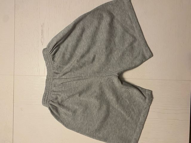 Shorts deportivos grises - Talla M