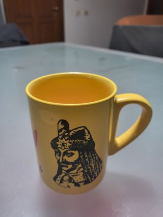 Tazza dracula gialla