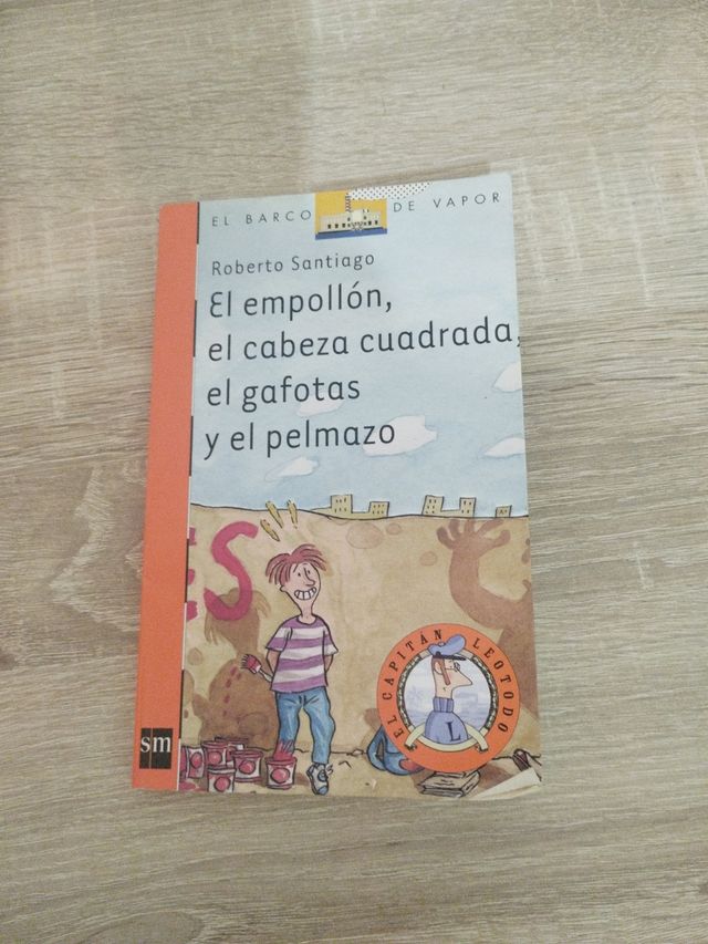 Colección de tres libros.