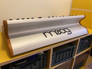 Sintetizador analógico Moog Sub 37