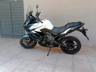 Kawasaki Versys 650 ABS - Moto