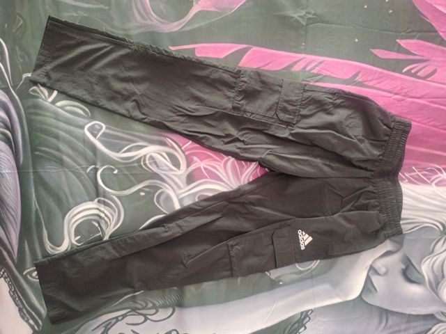 Pantalón deporte Adidas talla S