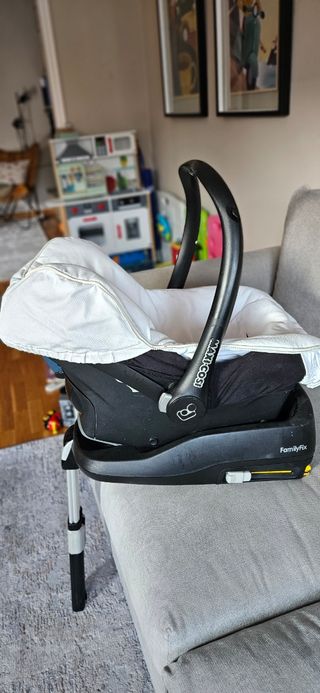Base isofix y Maxi-Cosi FamilyFix:silla coche bebé