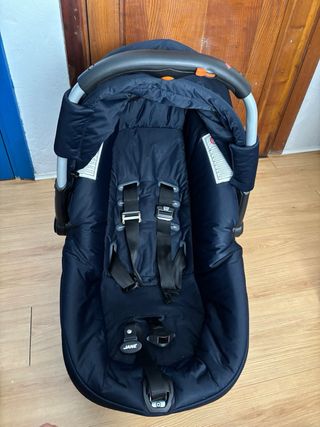 Silla bebe Jane dos piezas.