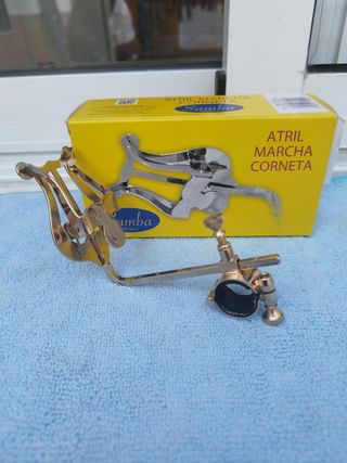 Atril para corneta - Soporte de metal