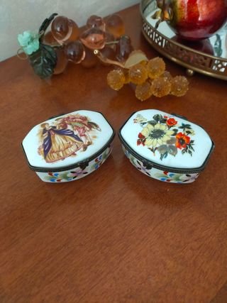 2 Scatoline Ceramica Vintage
